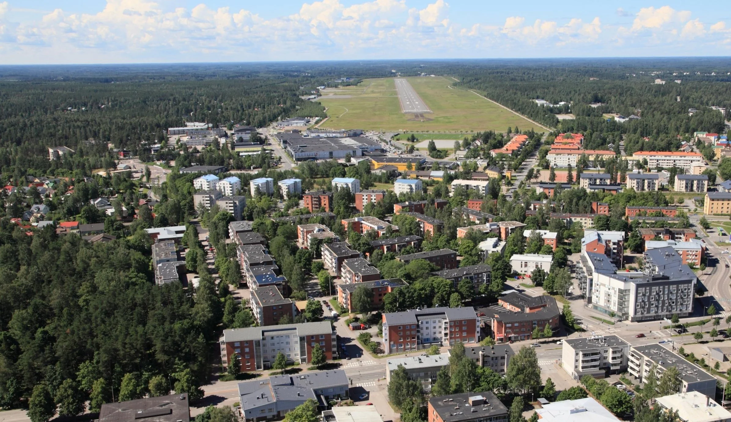 lappeenrannan lentokentän alue ilmakuvattuna